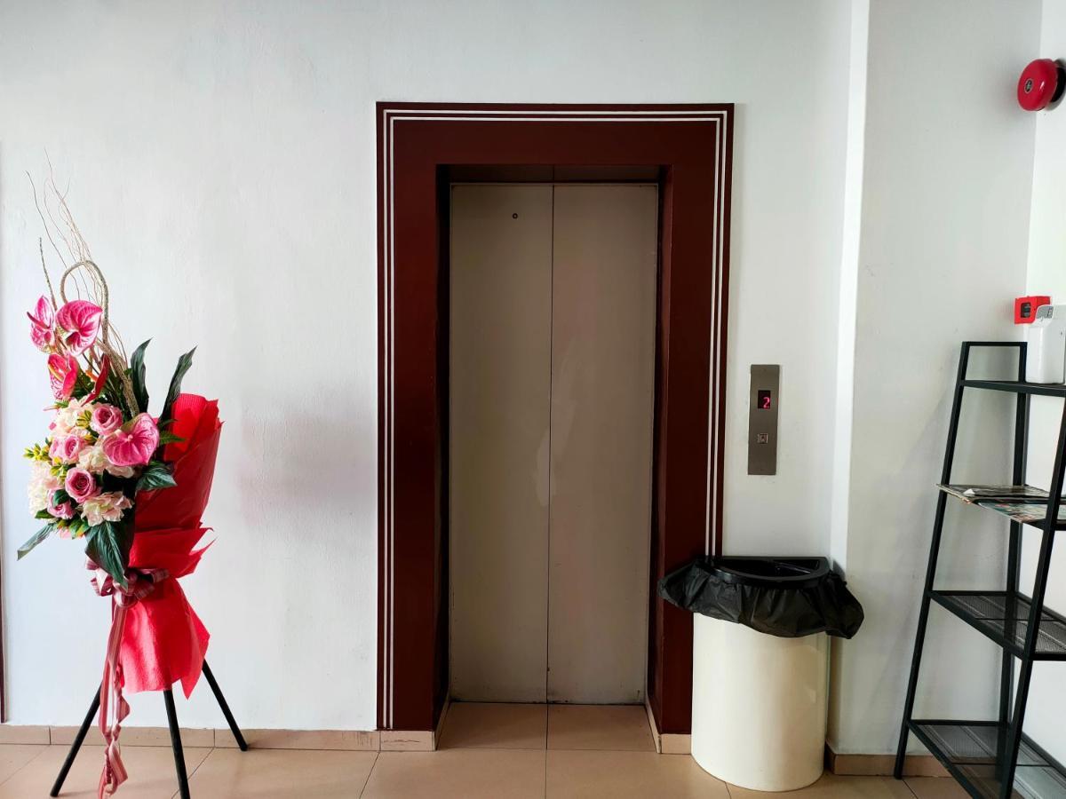 Mrc Hotel Melaka Raya Zewnętrze zdjęcie