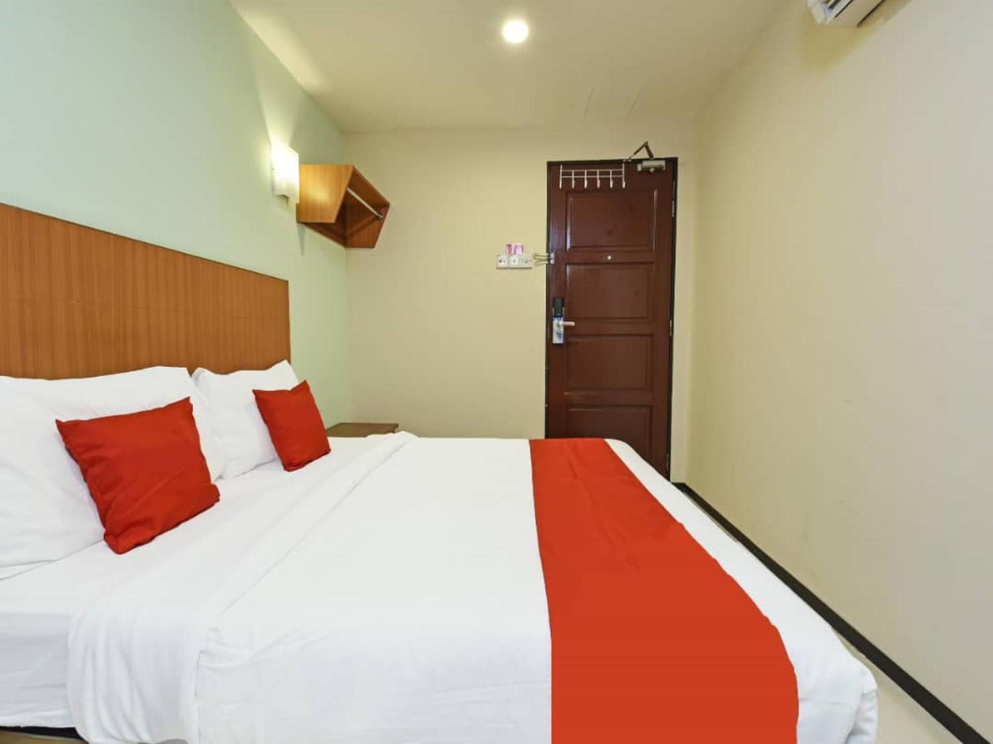Mrc Hotel Melaka Raya Zewnętrze zdjęcie